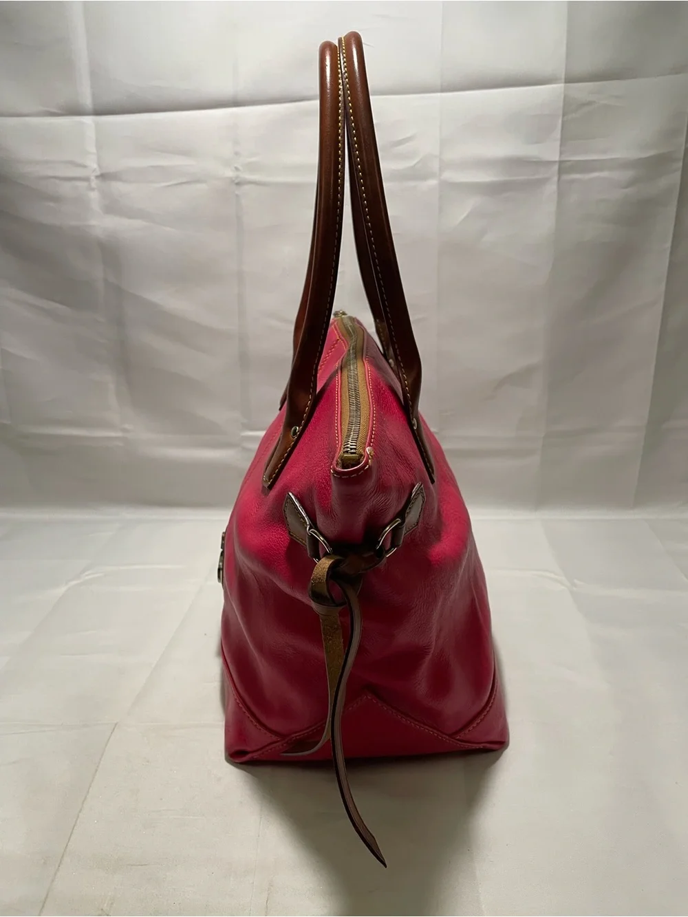 Dooney & Bourke 